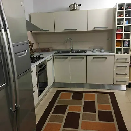 Apartment With Garden, Marea Resort, Golem, Qerret *