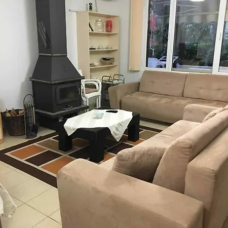 Apartment With Garden, Marea Resort, Golem, Qerret *