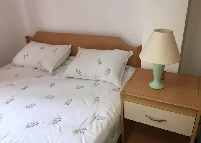 With Garden, Marea Resort, Golem, Qerret Apartment *