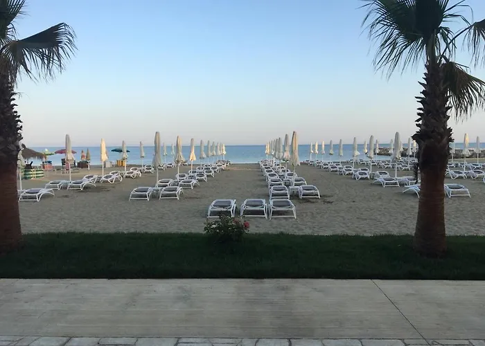 Apartment With Garden, Marea Resort, Golem, Qerret