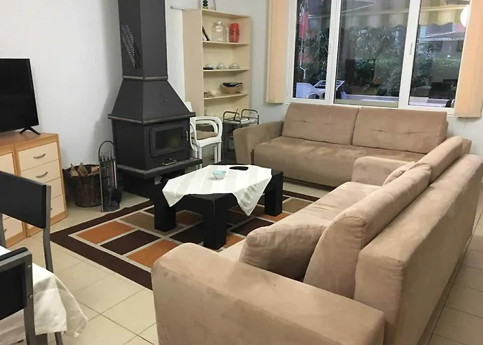 Apartment With Garden, Marea Resort, Golem, Qerret *